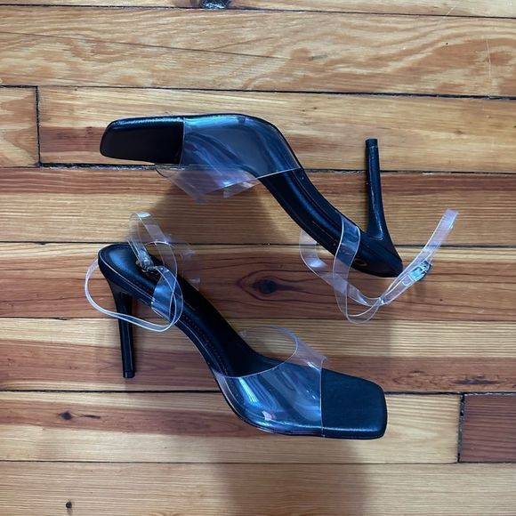 Heels  - Picture 5 of 5